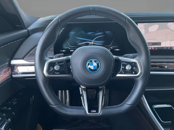BMW i7 M70 xDrive = Shadow Line = Гаранция, снимка 7 - Автомобили и джипове - 56117661