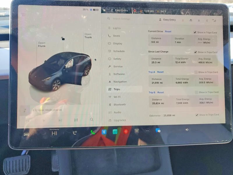 Tesla Model Y Dual Motors AWD, снимка 8 - Автомобили и джипове - 56216708