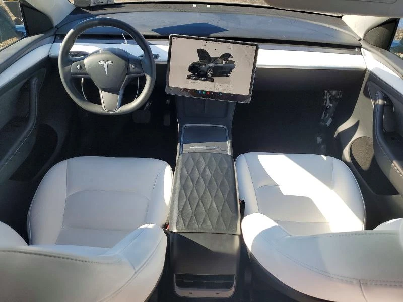Tesla Model Y Dual Motors AWD, снимка 9 - Автомобили и джипове - 56216708