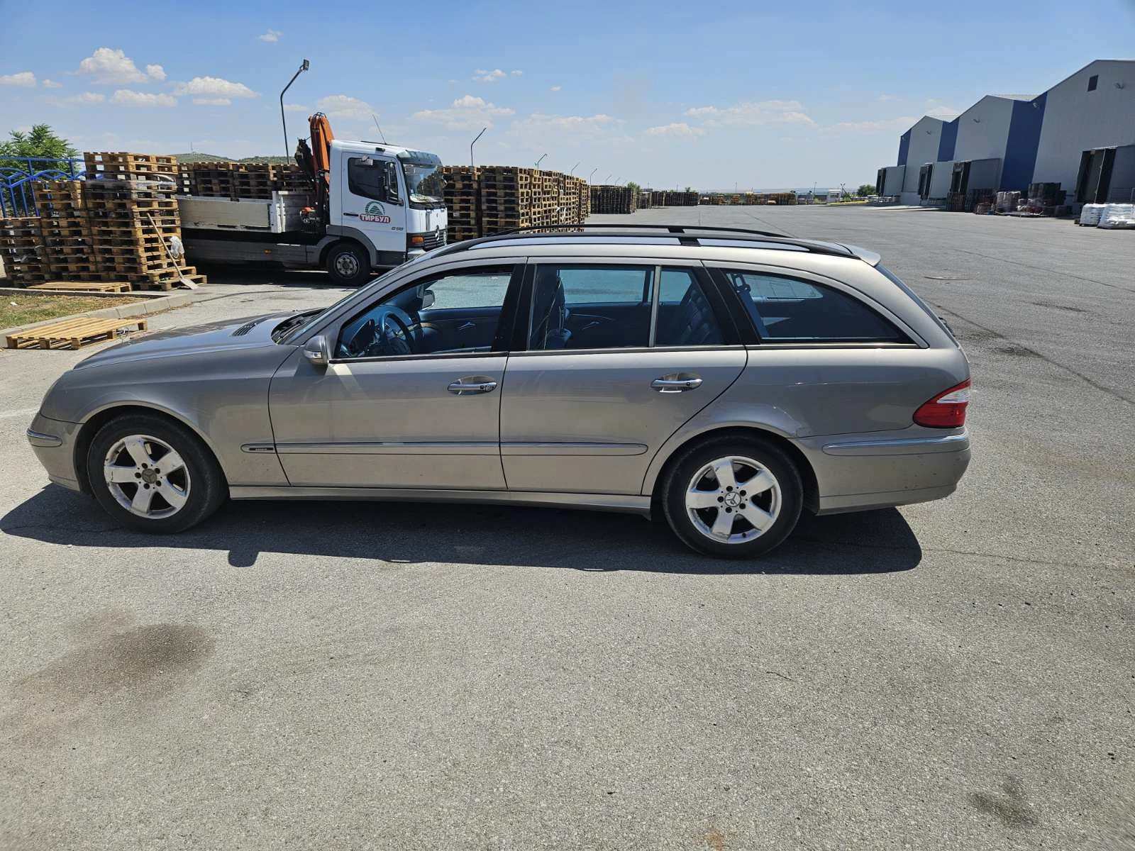 Mercedes-Benz E 320, снимка 1