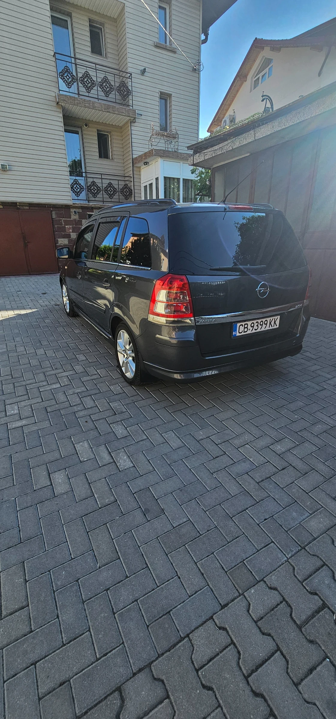 Opel Zafira Cosmo - изображение 4