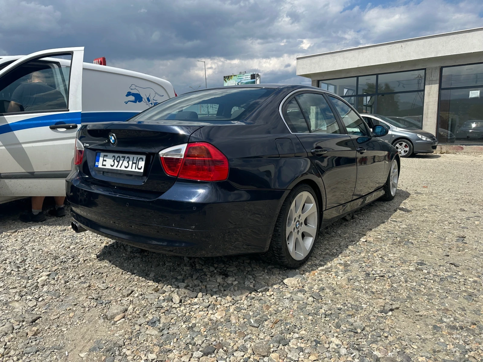 BMW 330  - изображение 8