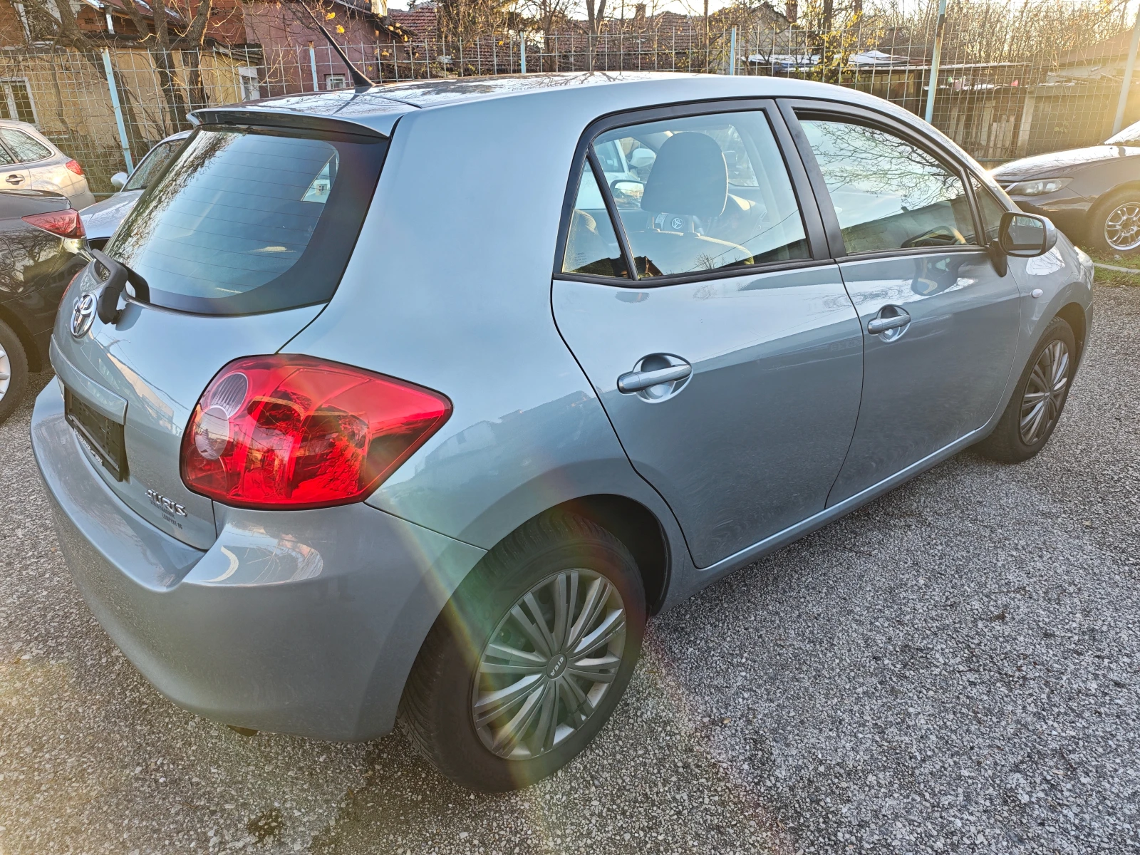 Toyota Auris  | Mobile.bg   6