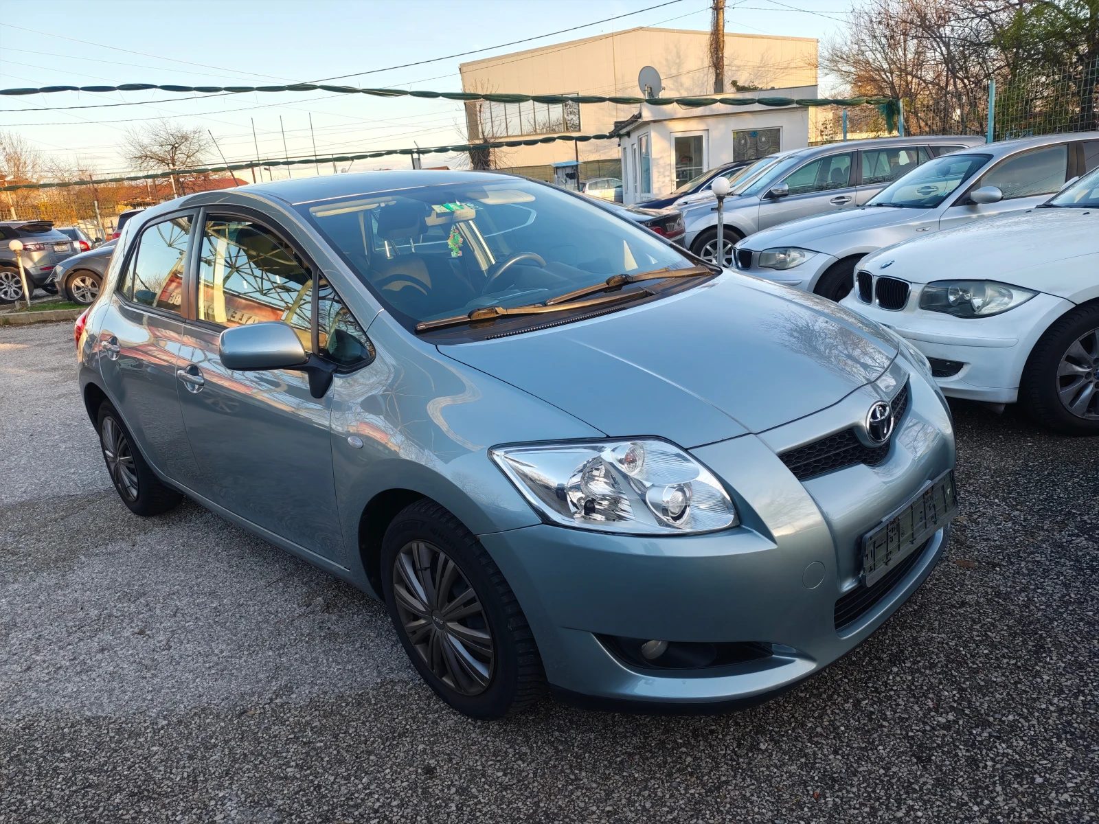 Toyota Auris  | Mobile.bg   2