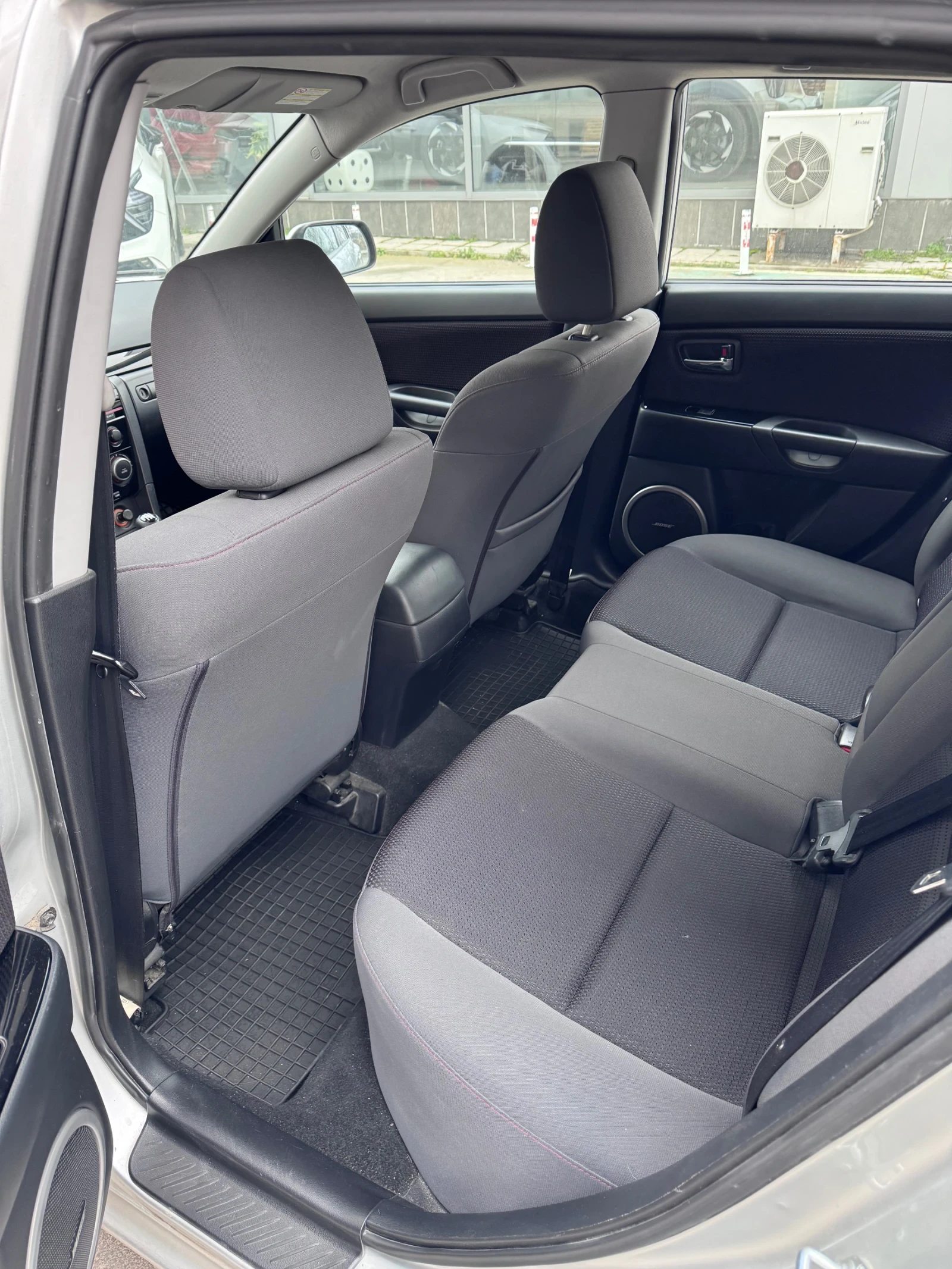 Mazda 3, снимка 6 - Автомобили и джипове - 53753969