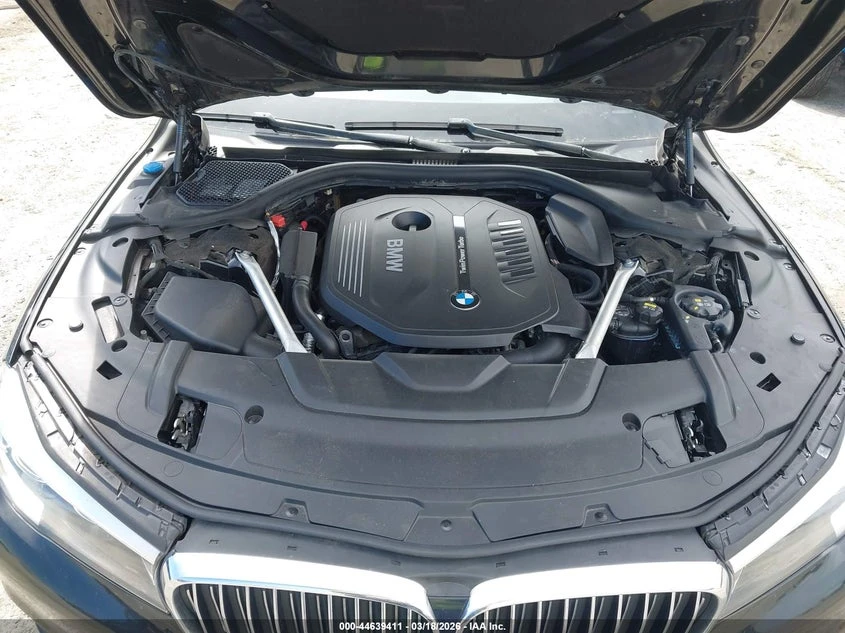 BMW 740 3.0l I xDrive, снимка 10 - Автомобили и джипове - 54207424