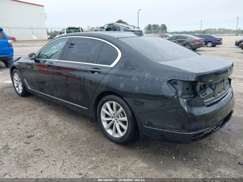 BMW 740 3.0l I xDrive, снимка 3 - Автомобили и джипове - 54207424