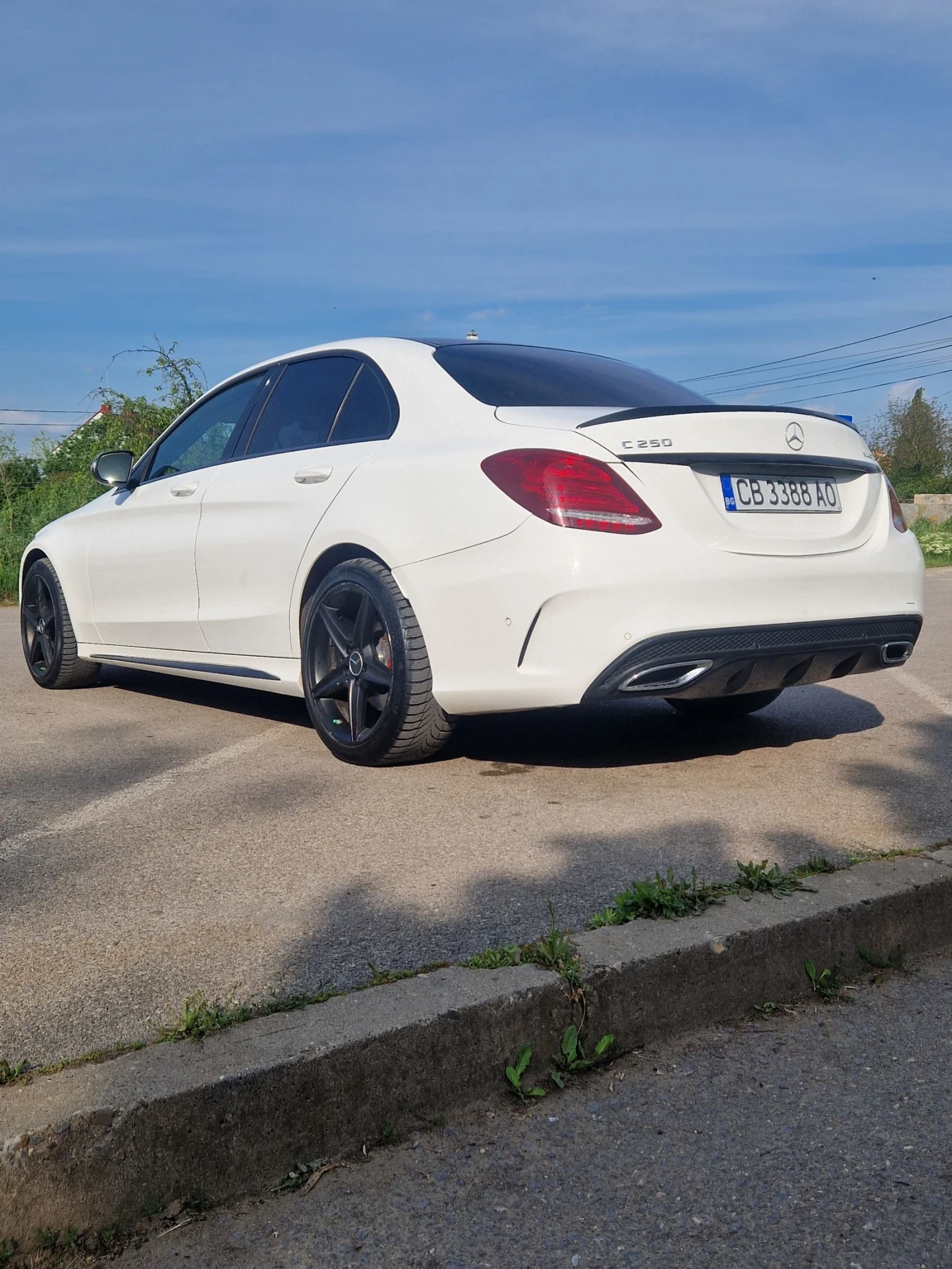 Mercedes-Benz C 250 Amg 4 матик , снимка 4 - Автомобили и джипове - 54671227