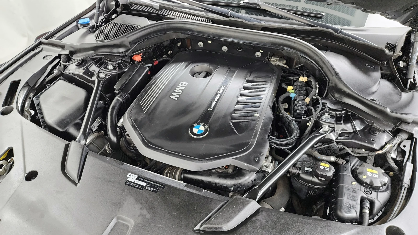 BMW 640 BLIND SPOT* HUD* SOFT CLOSE* 360* КРАЙНА ЦЕНА, снимка 6 - Автомобили и джипове - 55435579