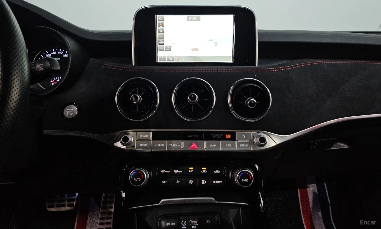 Kia Stinger 2.0 Бензин\Доработена музика, снимка 14 - Автомобили и джипове - 55584049