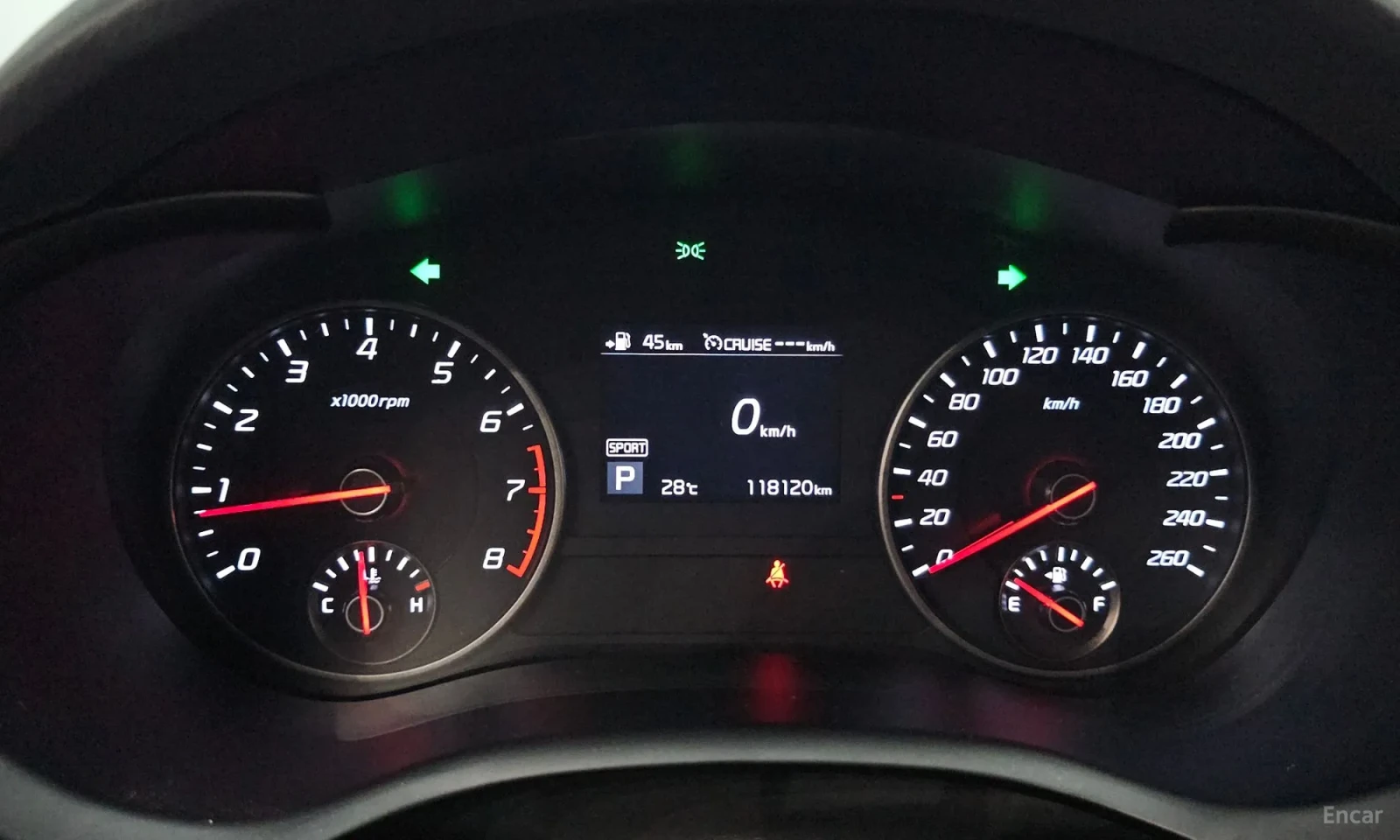 Kia Stinger 2.0 Бензин\Доработена музика, снимка 8 - Автомобили и джипове - 55584049