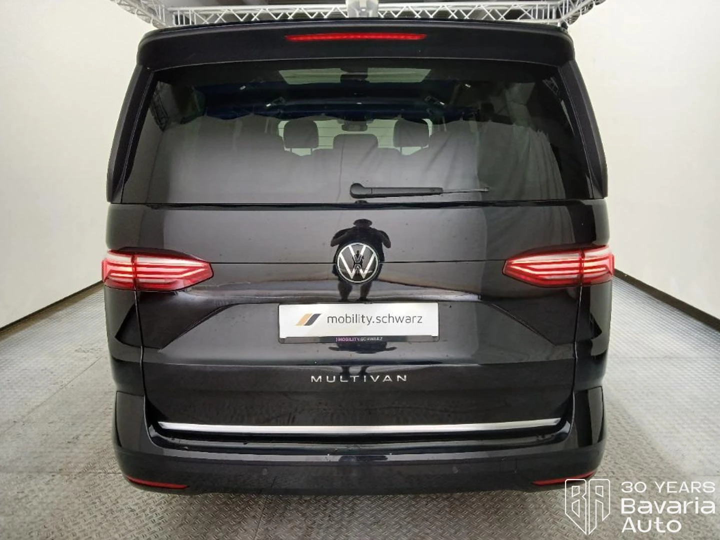 VW Multivan long Style DSG Easy Open Basic , снимка 3 - Автомобили и джипове - 55974115