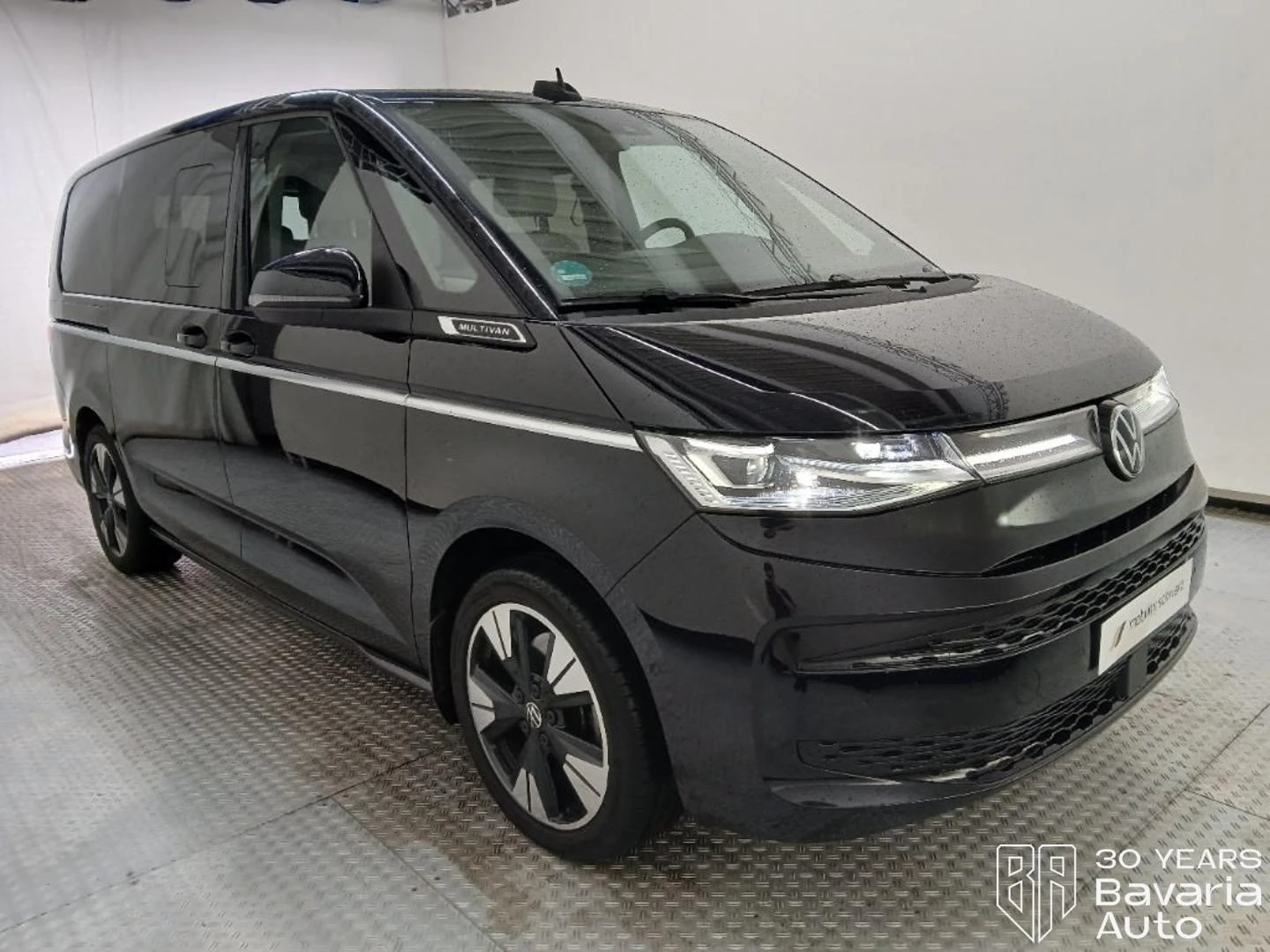 VW Multivan long Style DSG Easy Open Basic , снимка 5 - Автомобили и джипове - 55974115