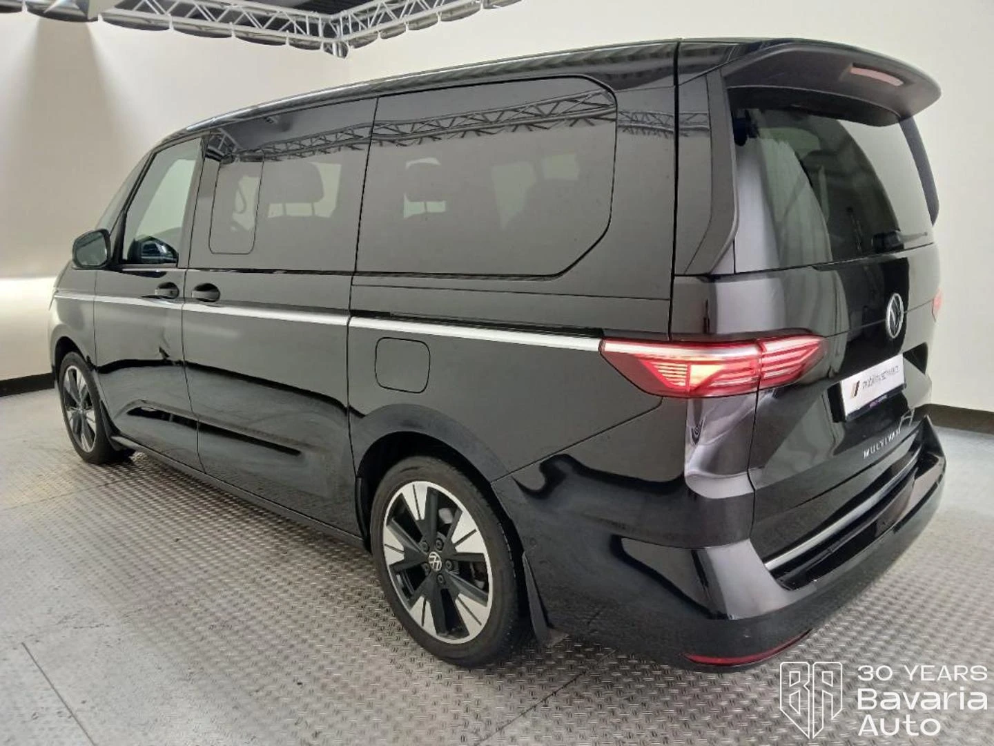 VW Multivan long Style DSG Easy Open Basic , снимка 2 - Автомобили и джипове - 55974115