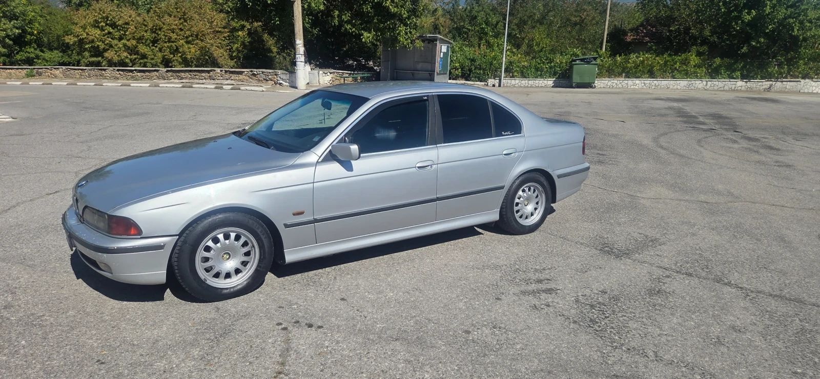 BMW 530, снимка 4 - Автомобили и джипове - 56071566