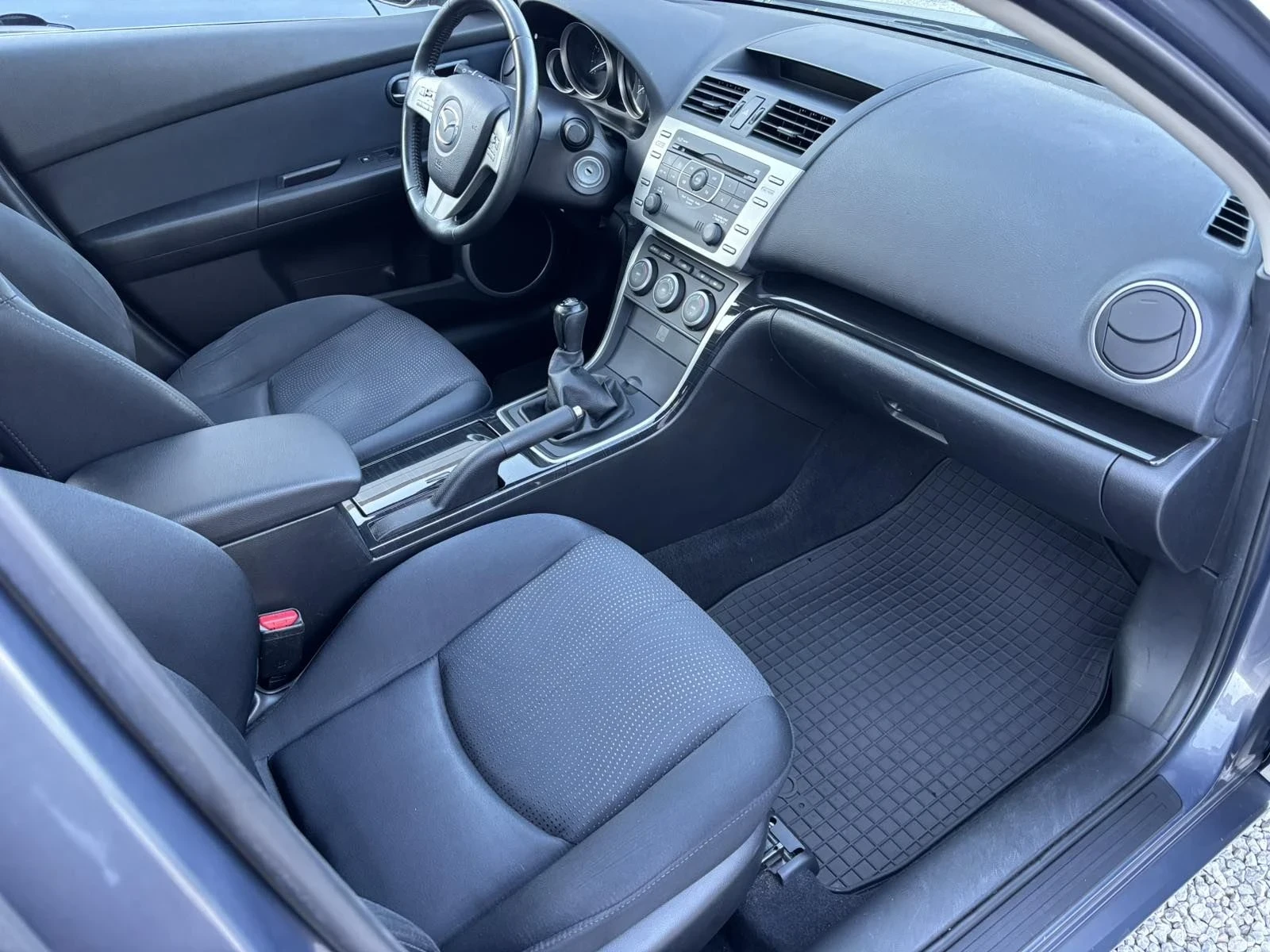 Mazda 6 2.0бензин 147кс 2010г, снимка 14 - Автомобили и джипове - 56289290