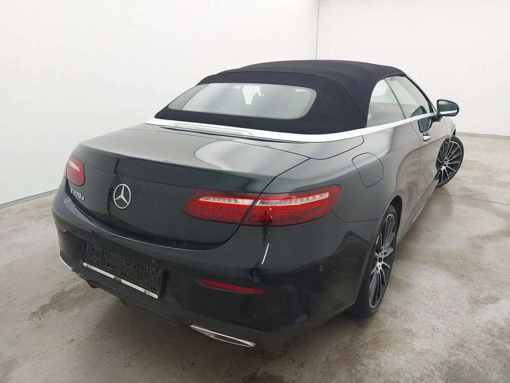 Mercedes-Benz E 220 Cabrio LED Navi Leather, снимка 4 - Автомобили и джипове - 56304427