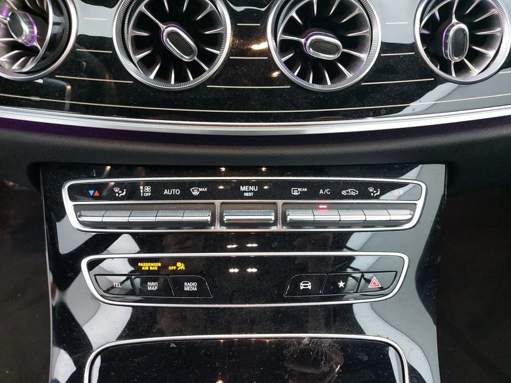 Mercedes-Benz E 220 Cabrio LED Navi Leather, снимка 14 - Автомобили и джипове - 56304427