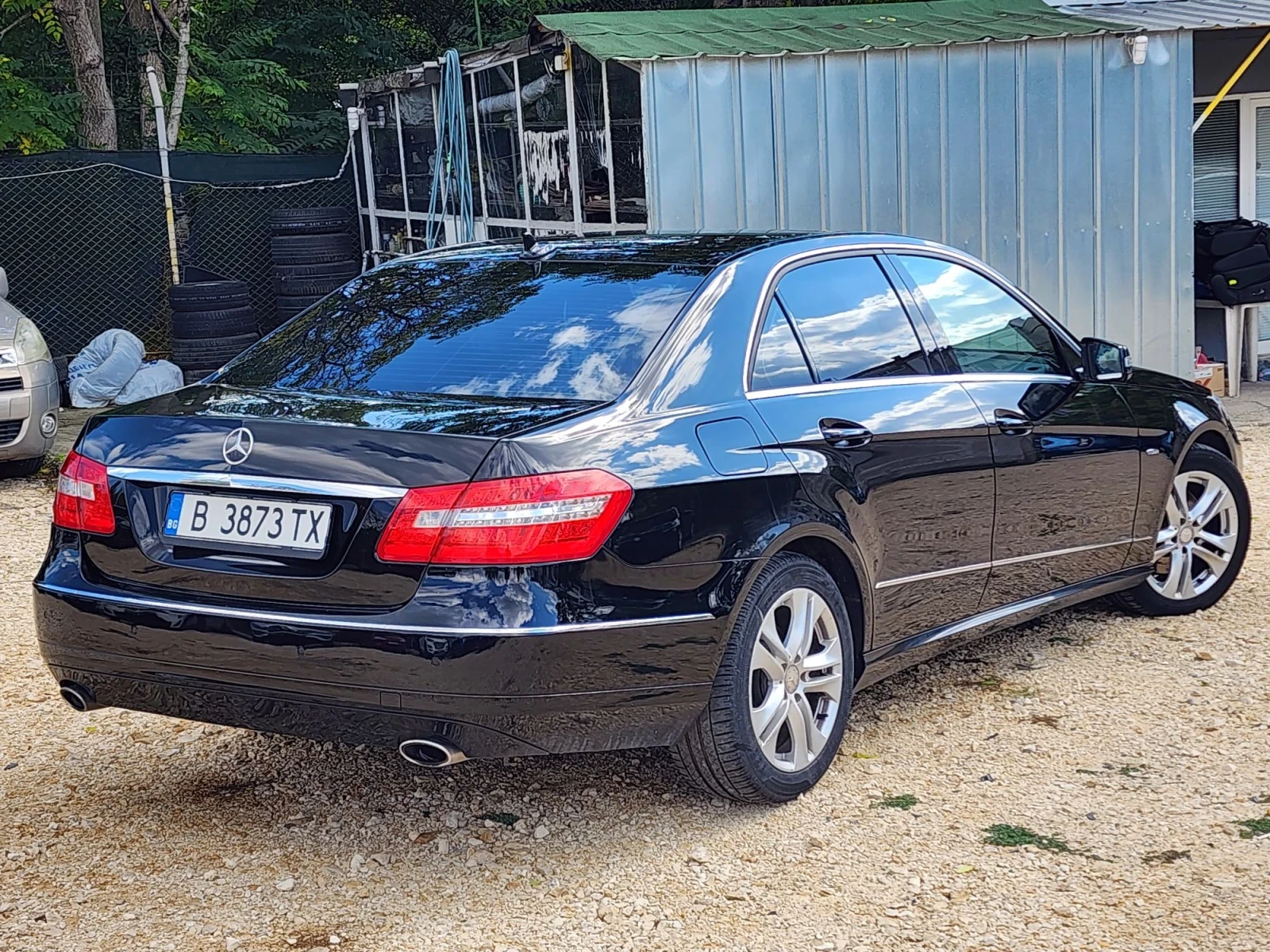 Mercedes-Benz E 350 CDI 4 Matic, снимка 3 - Автомобили и джипове - 56324838