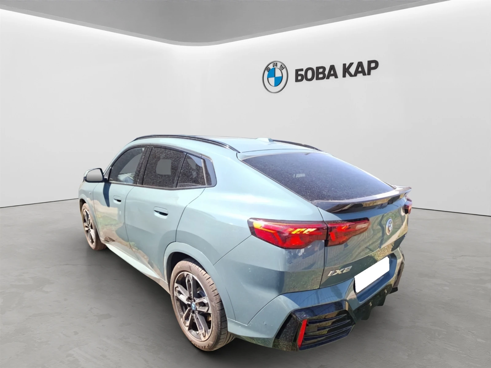 BMW iX2 xDrive30, снимка 2 - Автомобили и джипове - 56326334