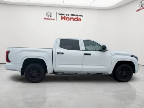 Toyota Tundra SR * CrewMax Cab * АвтоКредит * (ЦЕНА ДО БГ), снимка 9