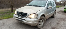 ������ Mercedes-Benz ML 270
