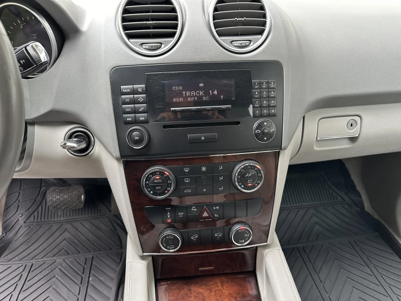 Mercedes-Benz ML 320 CDI / РЕГИСРИРАН , снимка 14 - Автомобили и джипове - 47208308