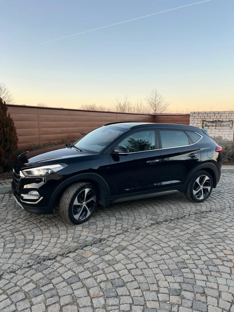 Hyundai Tucson Всички ЕКСТРИ (4WD) 185к.с, снимка 3 - Автомобили и джипове - 48347669