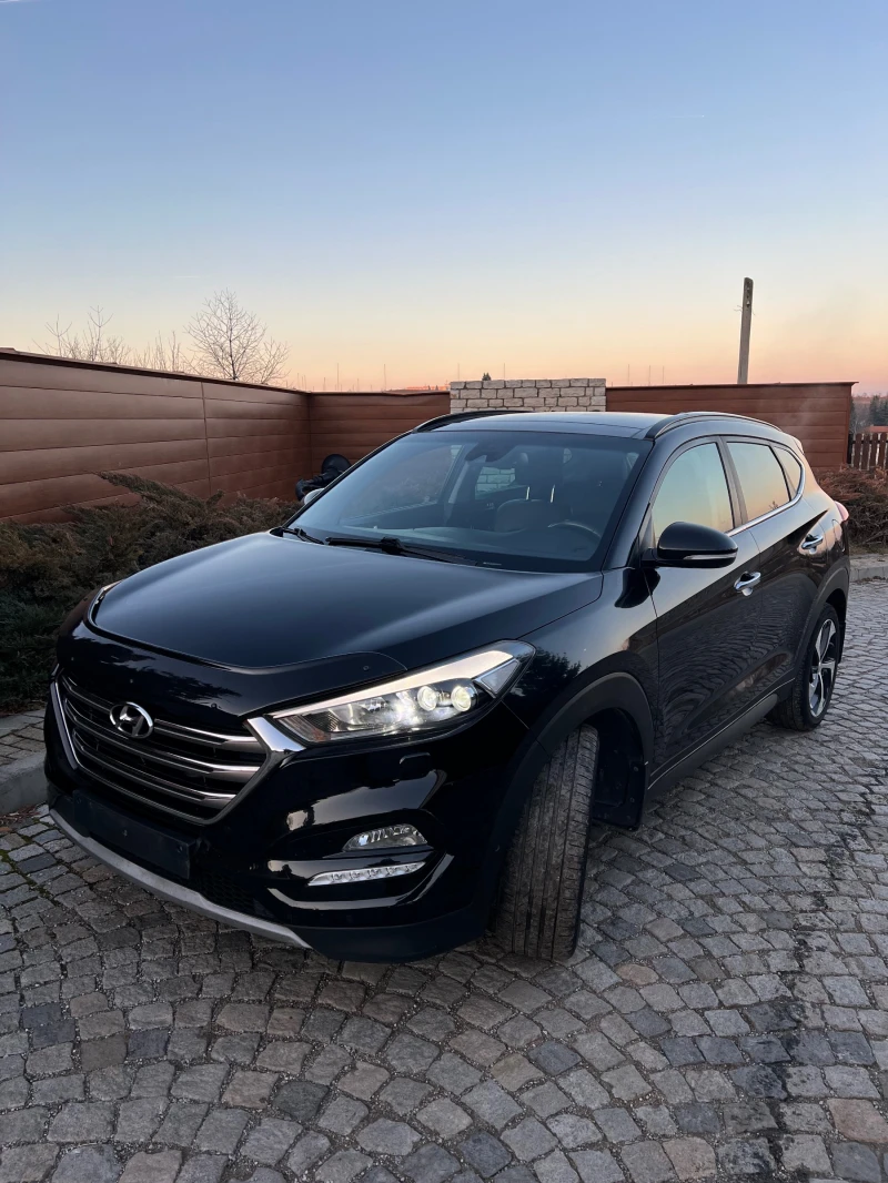 Hyundai Tucson Всички ЕКСТРИ (4WD) 185к.с, снимка 2 - Автомобили и джипове - 48347669