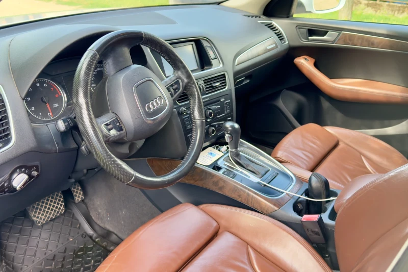 Audi Q5, снимка 9 - Автомобили и джипове - 52351363