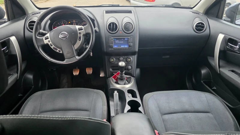 Nissan Qashqai, снимка 14 - Автомобили и джипове - 52702228