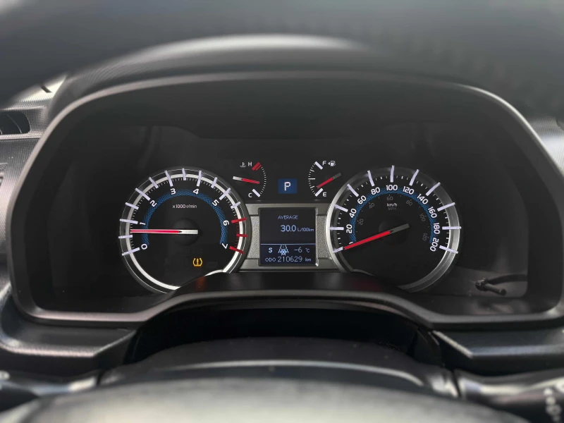 Toyota 4runner SR5 * * CARFAX * * АВТО КРЕДИТ * * , снимка 7 - Автомобили и джипове - 52793330