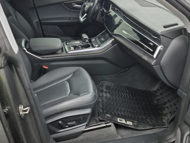 Audi Q8 АВТОКРЕДИТ, снимка 9 - Автомобили и джипове - 52849678