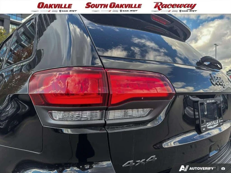 Jeep Grand cherokee * HIGH ALTITUDE | TRAILER TOW GRP | VENTED NAPPA |, снимка 9 - Автомобили и джипове - 53513601