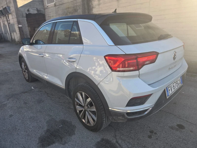 VW T-Roc ОЧАКВАН ВНОС-VIRTUAL COCKPIT-1.6TDI-116кс-6скорост, снимка 4 - Автомобили и джипове - 53595886