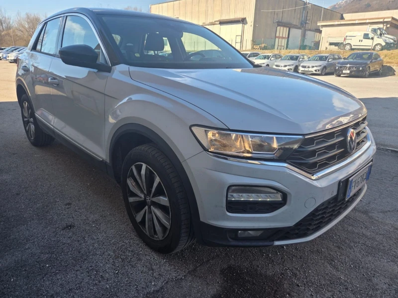 VW T-Roc ОЧАКВАН ВНОС-VIRTUAL COCKPIT-1.6TDI-116кс-6скорост, снимка 9 - Автомобили и джипове - 53595886