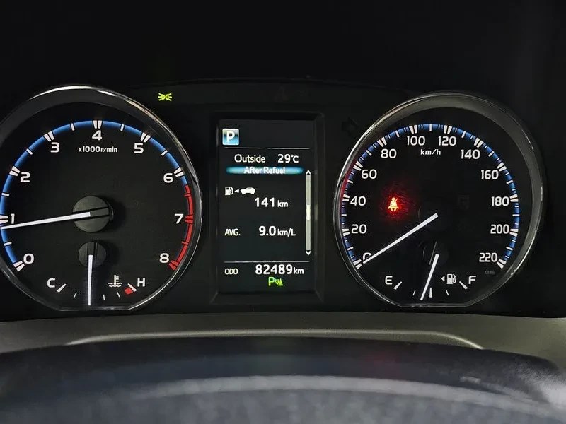 Toyota Rav4 2.5 2Wd 4Th Generation, снимка 8 - Автомобили и джипове - 56354410