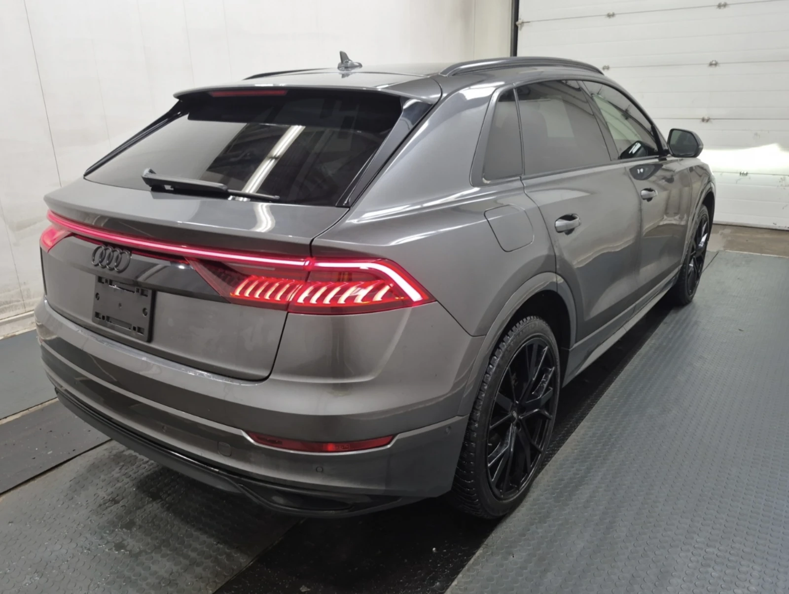 Audi Q8 АВТОКРЕДИТ - изображение 3