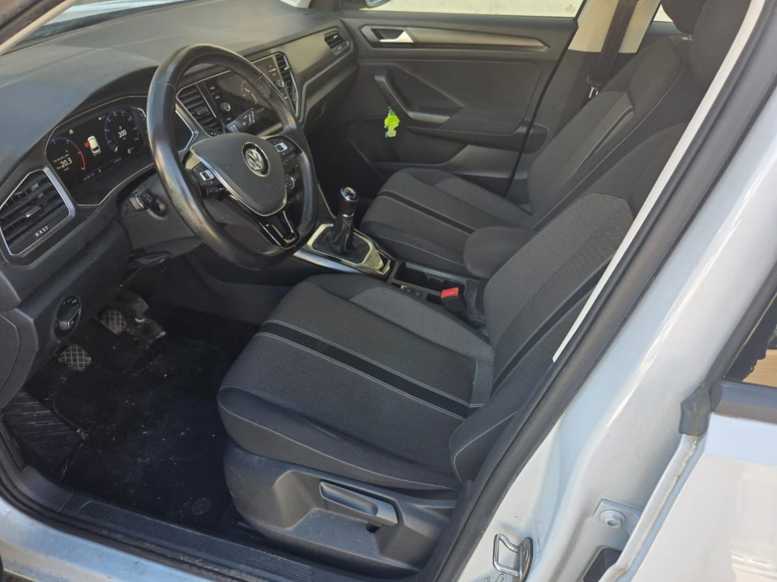 VW T-Roc ������� ����-VIRTUAL COCKPIT-1.6TDI-116��-6������� | Mobile.bg � ����������� 12