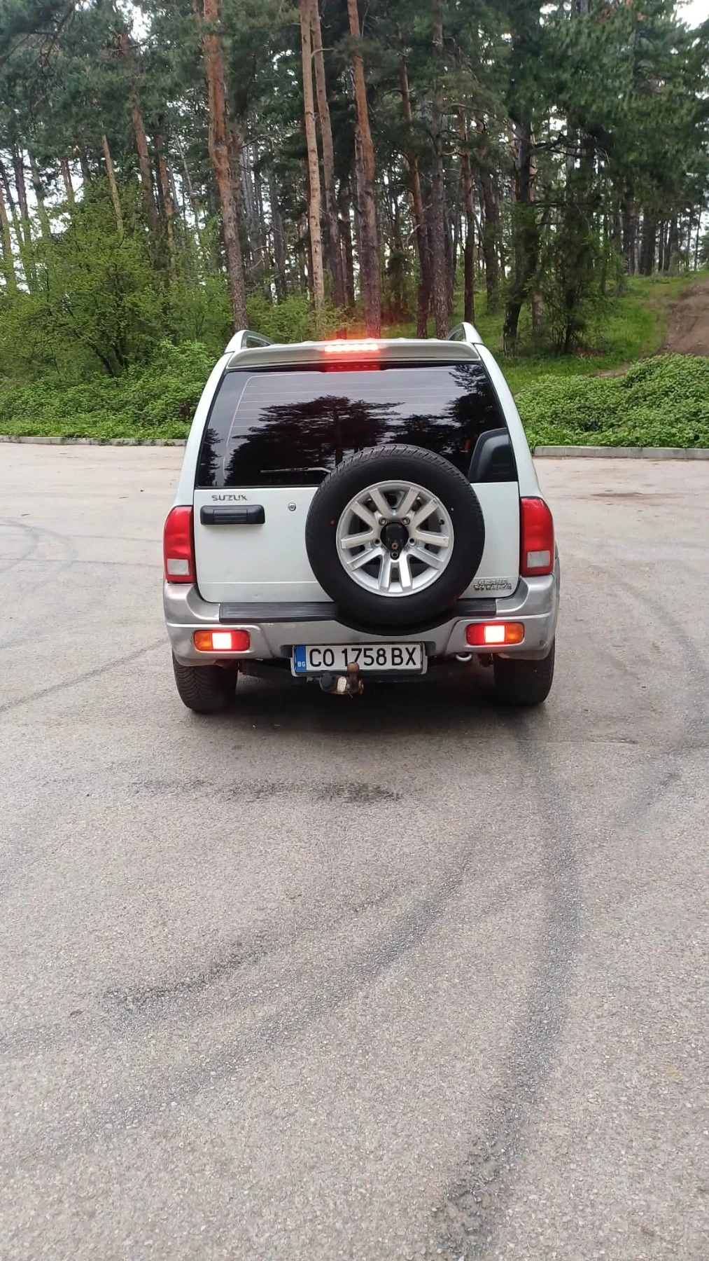 Suzuki Grand vitara 2.0 i ГАЗ, снимка 4 - Автомобили и джипове - 54490636