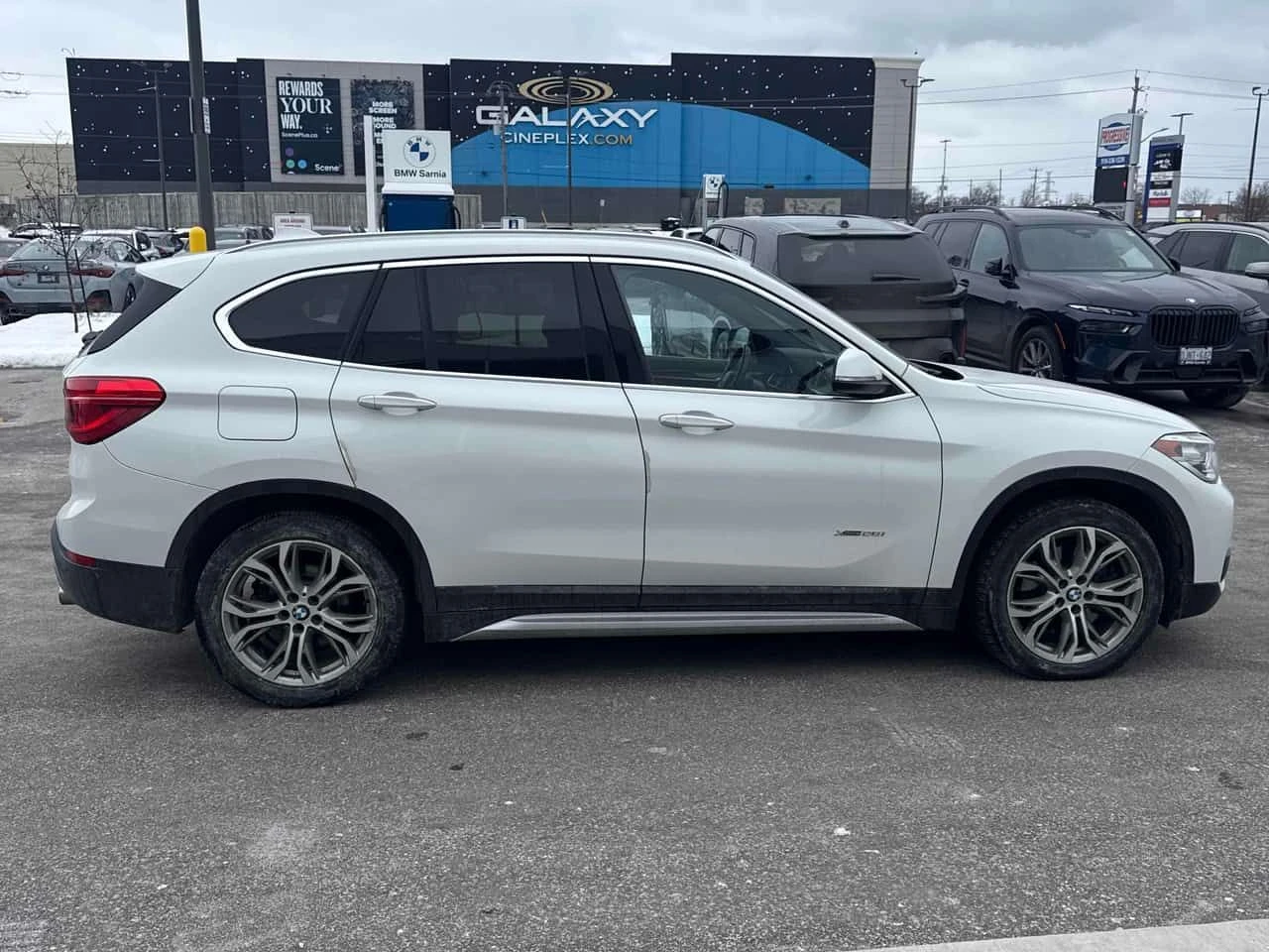 BMW X1 xDrive28i/CARFAX/, снимка 3 - Автомобили и джипове - 54694181