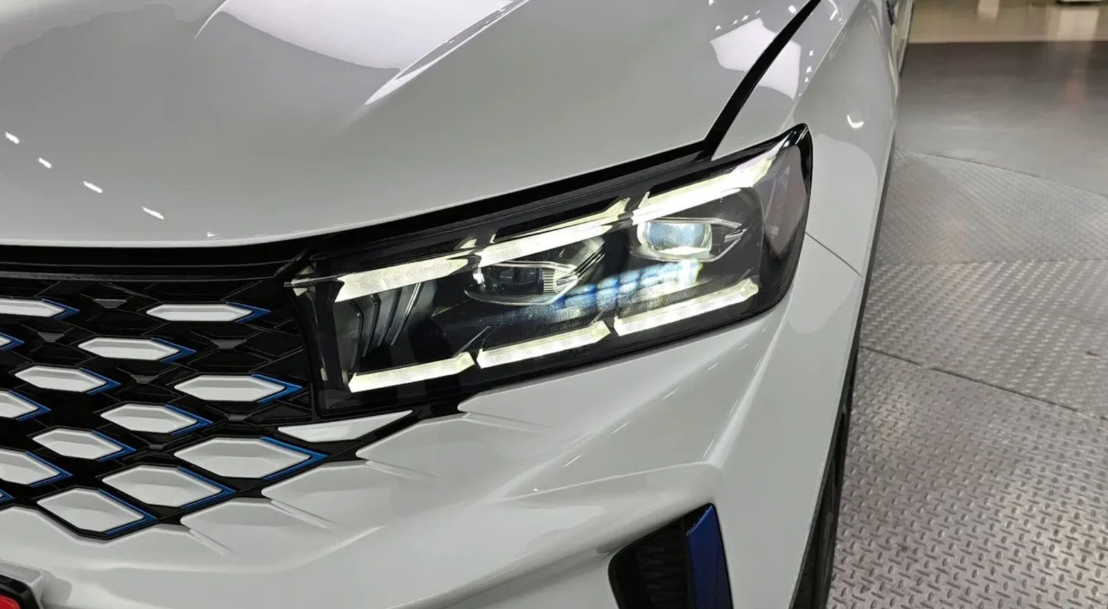Renault Koleos Esprit Alpine 4WD, снимка 5 - Автомобили и джипове - 54740093