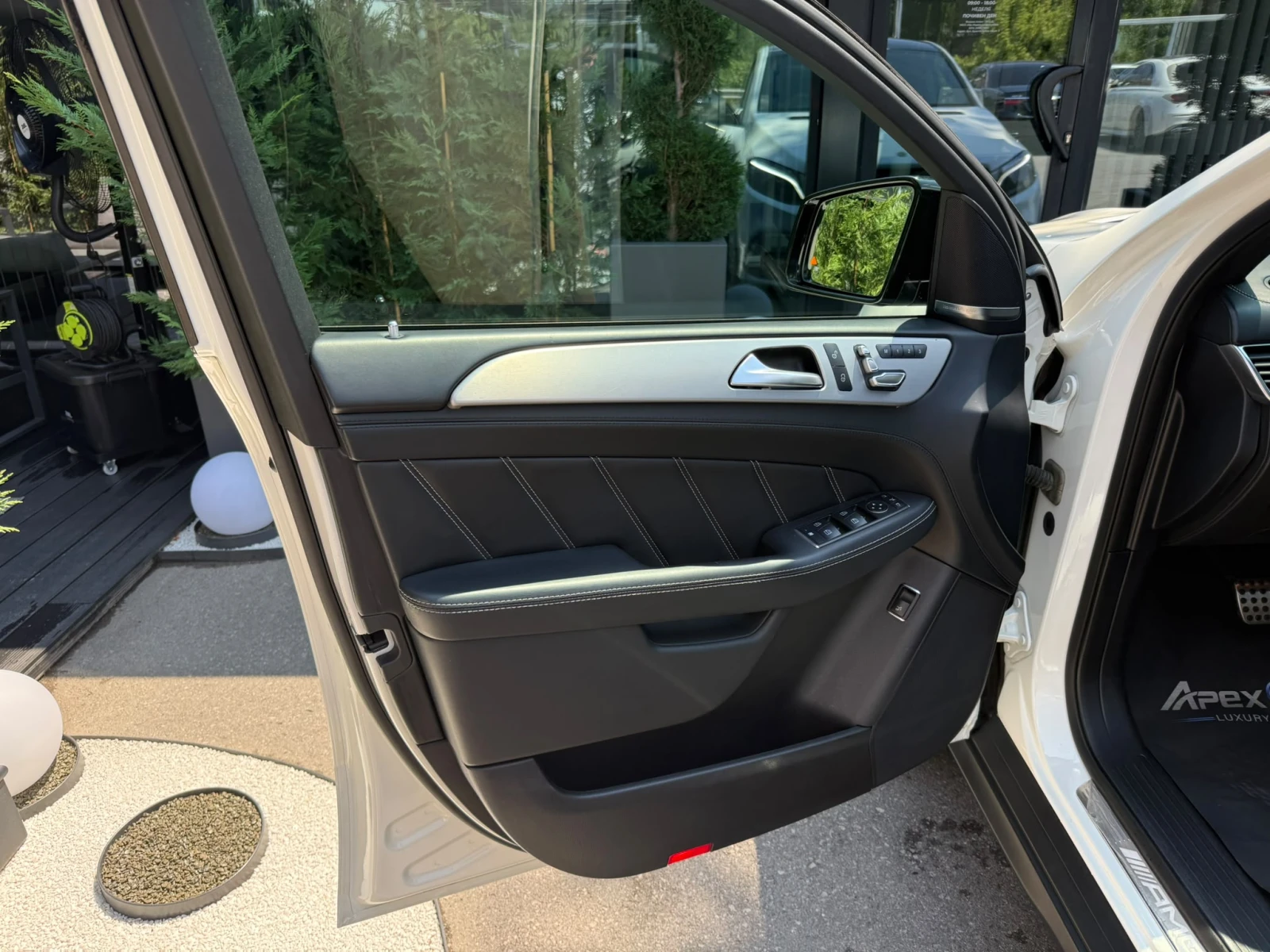 Mercedes-Benz GLE 63 S AMG HARMAN KARDON/360, снимка 11 - Автомобили и джипове - 55324272