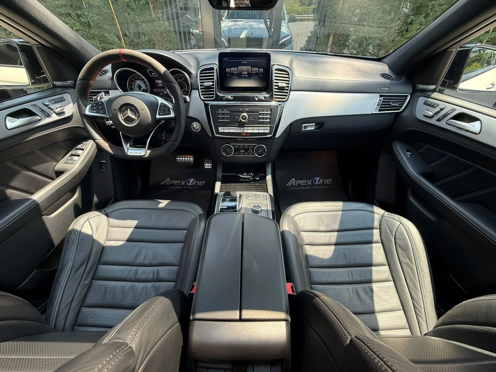 Mercedes-Benz GLE 63 S AMG HARMAN KARDON/360, снимка 13 - Автомобили и джипове - 55324272