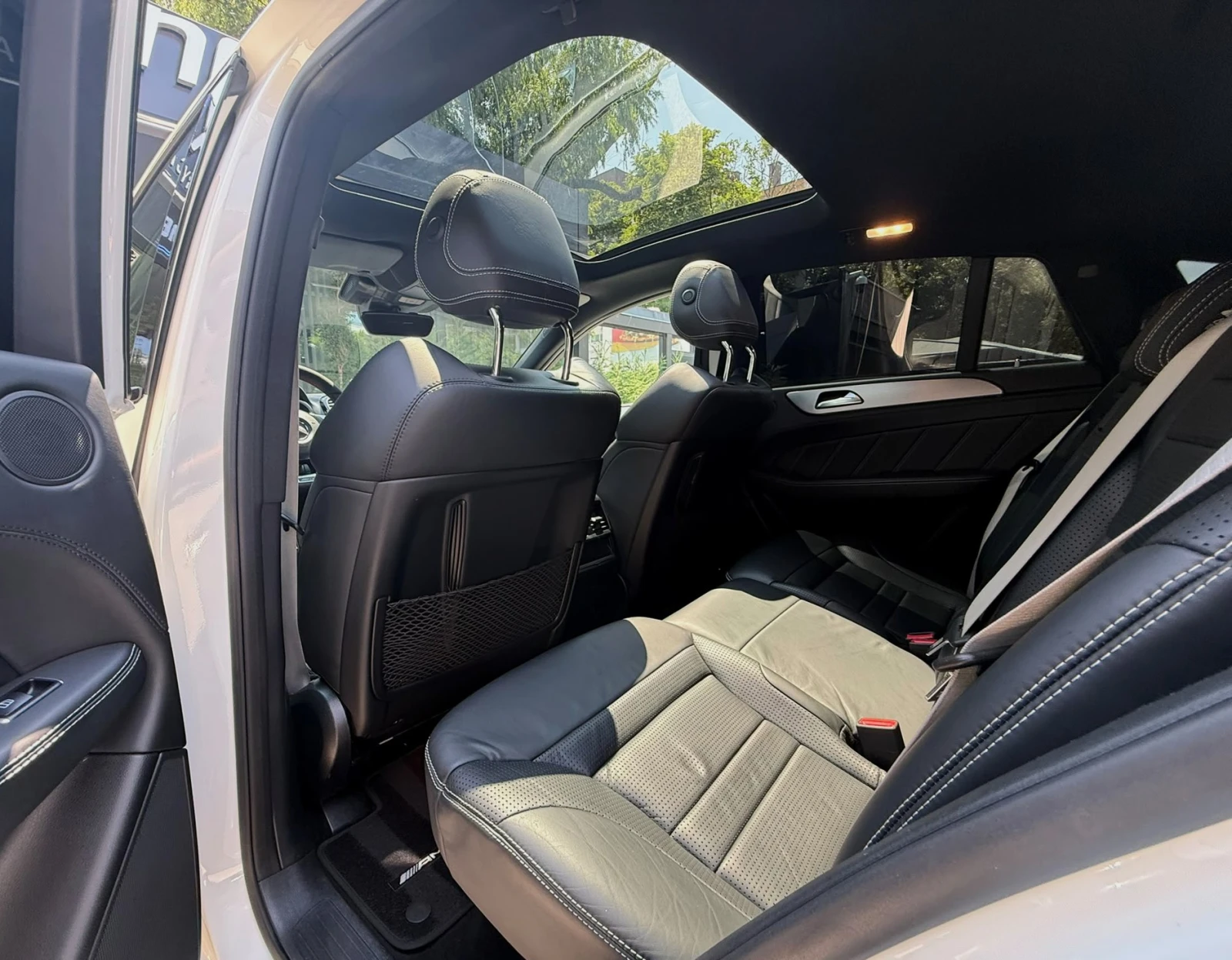 Mercedes-Benz GLE 63 S AMG HARMAN KARDON/360, снимка 12 - Автомобили и джипове - 55324272