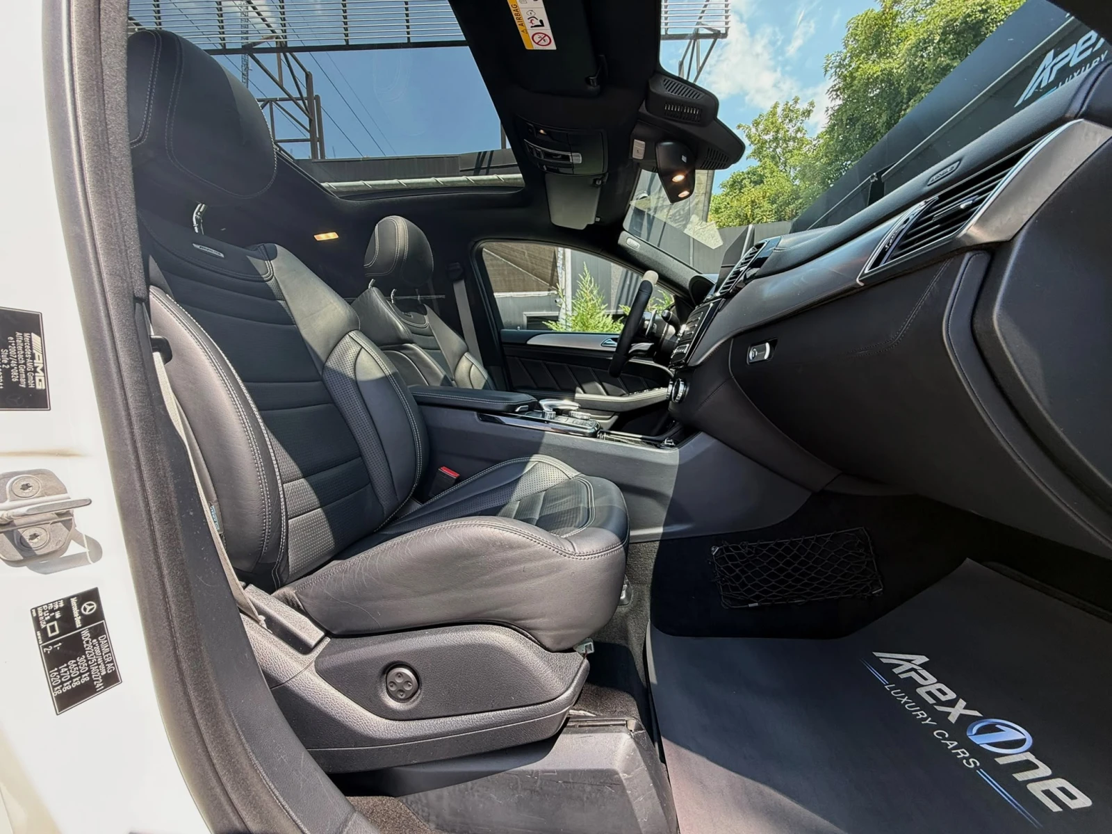 Mercedes-Benz GLE 63 S AMG HARMAN KARDON/360, снимка 15 - Автомобили и джипове - 55324272