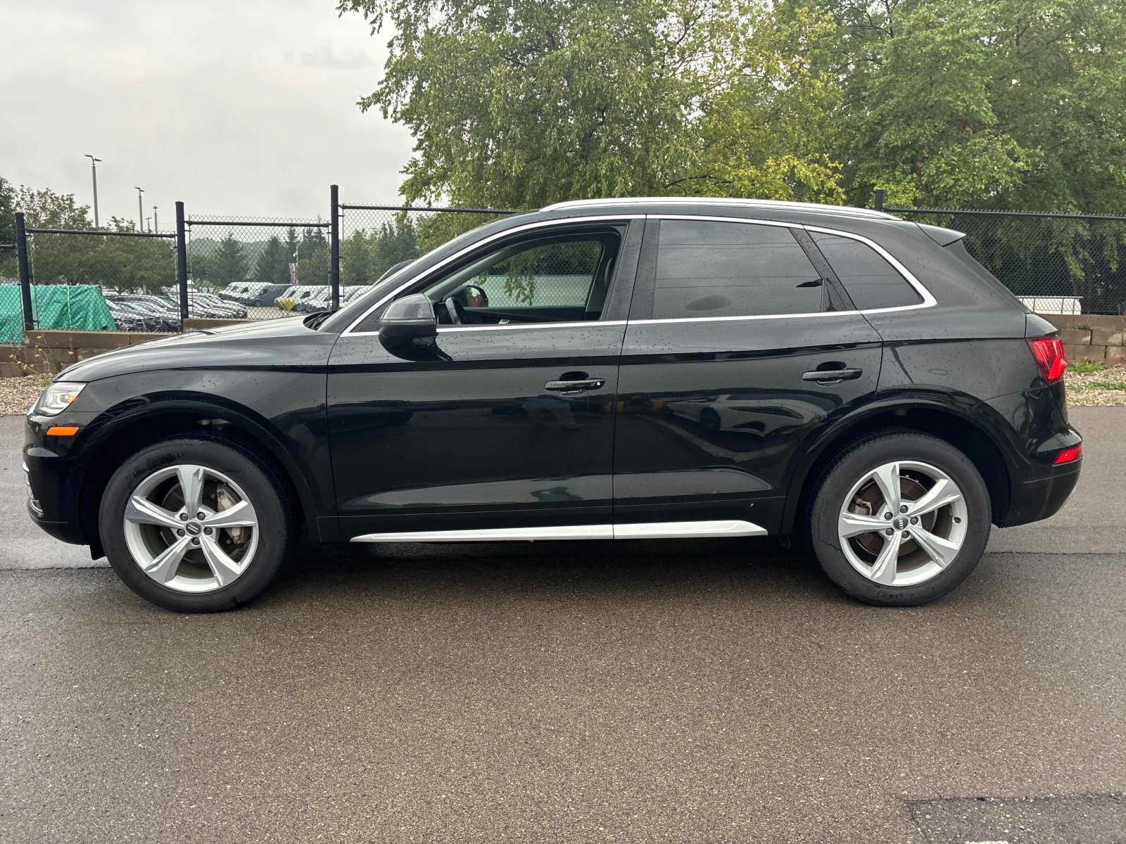 Audi Q5 Progressiv / CARFAX / АВТОКРЕДИТ, снимка 5 - Автомобили и джипове - 55938216