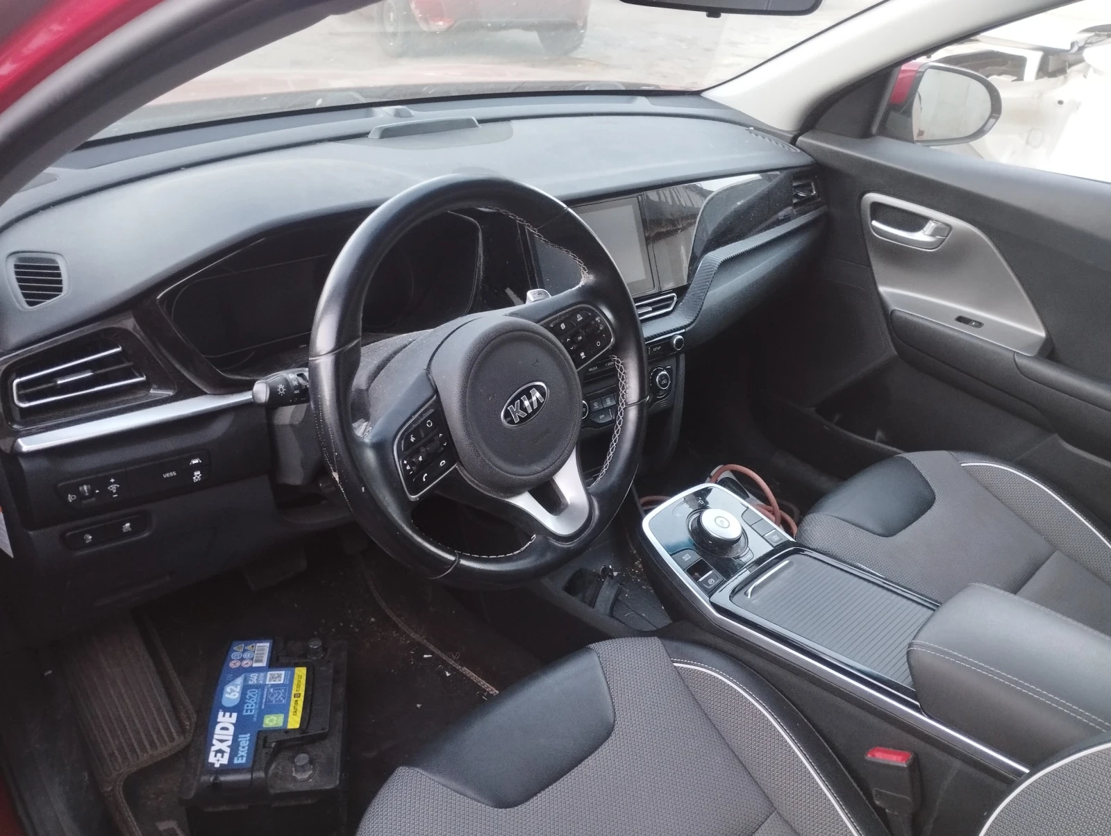 Kia Niro, снимка 9 - Автомобили и джипове - 56416996