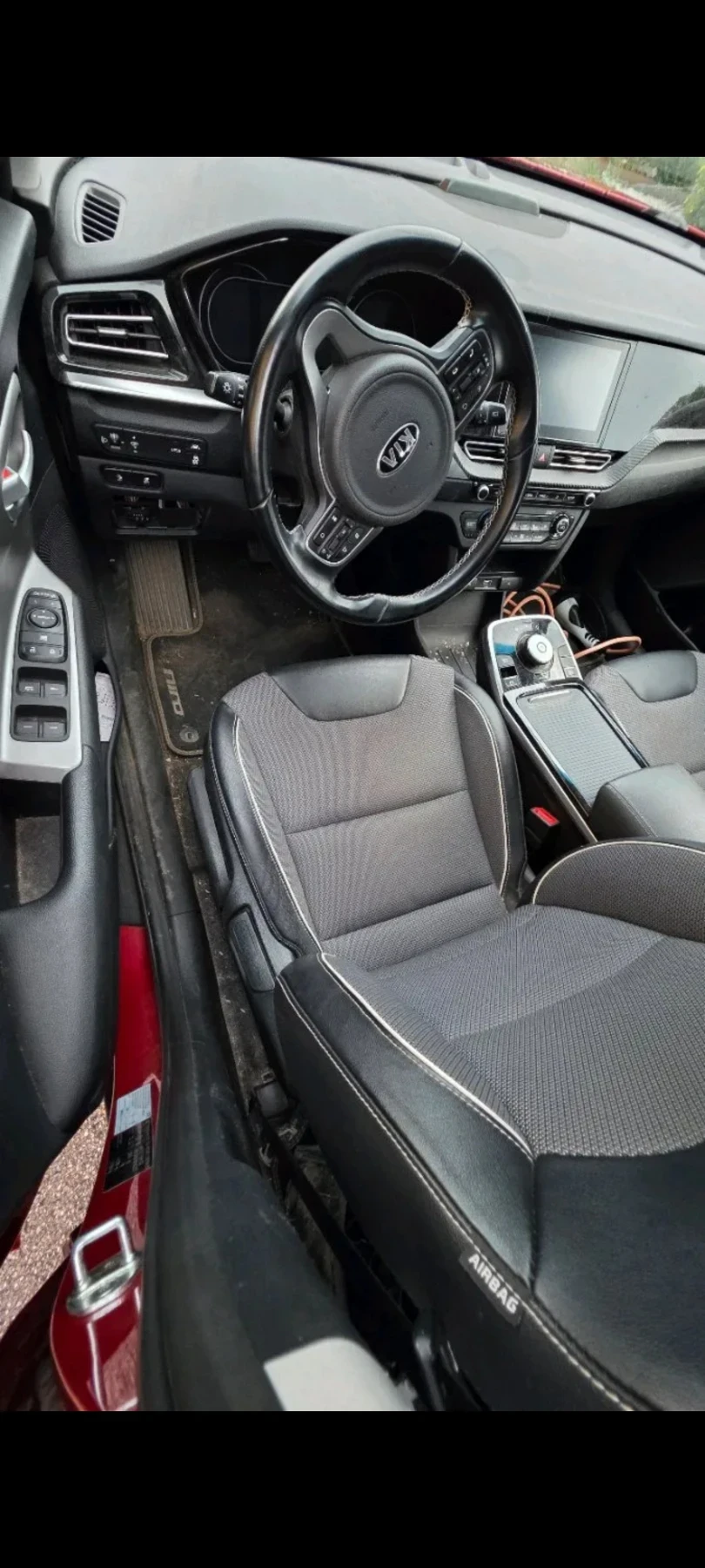 Kia Niro, снимка 12 - Автомобили и джипове - 56416996