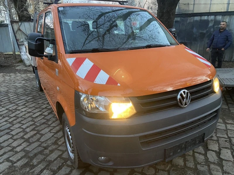 VW T5 2.0TDi, снимка 2 - Бусове и автобуси - 43384516